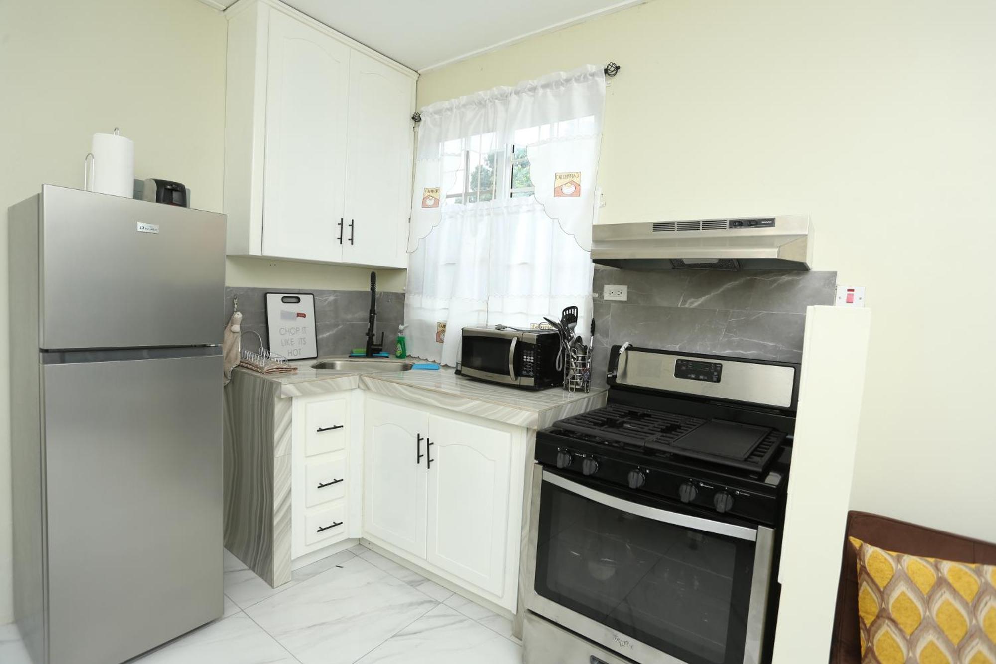 Appartement Hidden Gem à Kingston Extérieur photo